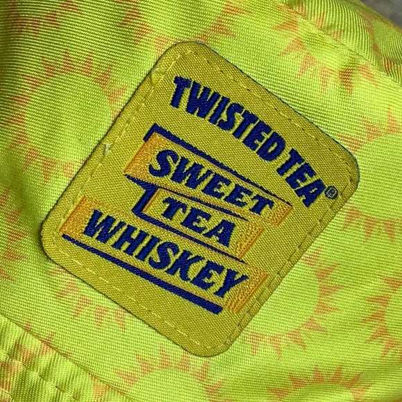 🔴 Twisted tea Sweet Tea Whiskey reversible bucket hat - Picture 3 of 6
